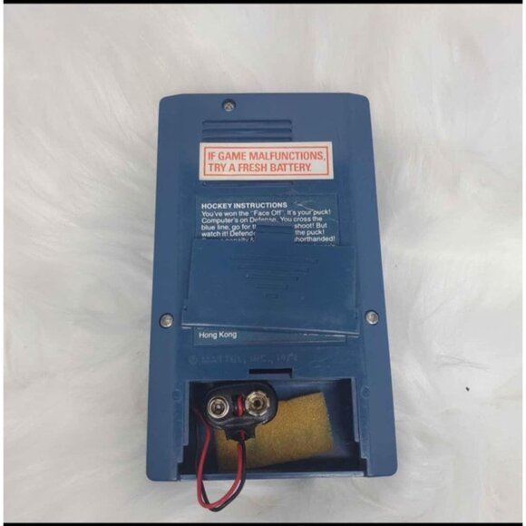 Vintage Mattel Electronics Hockey 1978 Hand Held Video Game Tested Works! - Picture 4 of 4